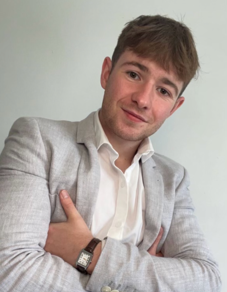 🎓 Online Leaving Cert Maths Grinds 🩺 Founded by a Doctor who achieved 625 points 📘 All tutors received a H1 in Maths!